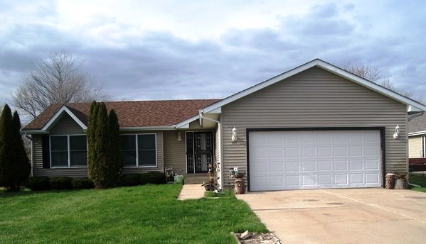 205 Willis Avenue Rochelle, IL 61068 - Photo 1 of 17