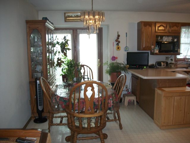 205 Willis Avenue Rochelle, IL 61068 - Photo 6 of 17