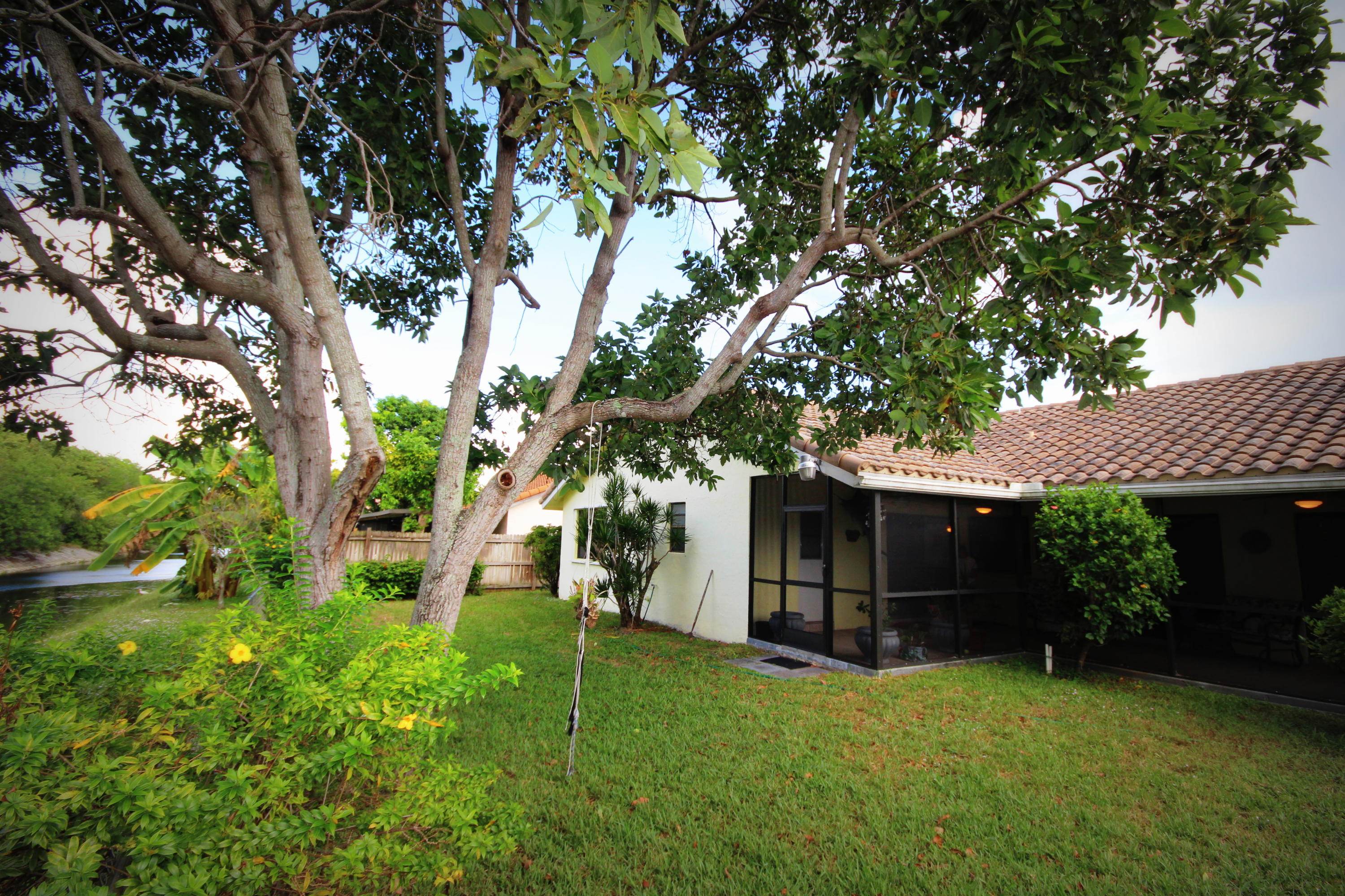 7355 Texas Trail Boca Raton, FL 33487 - Photo 15 of 30 7355 TEXAS TR 031