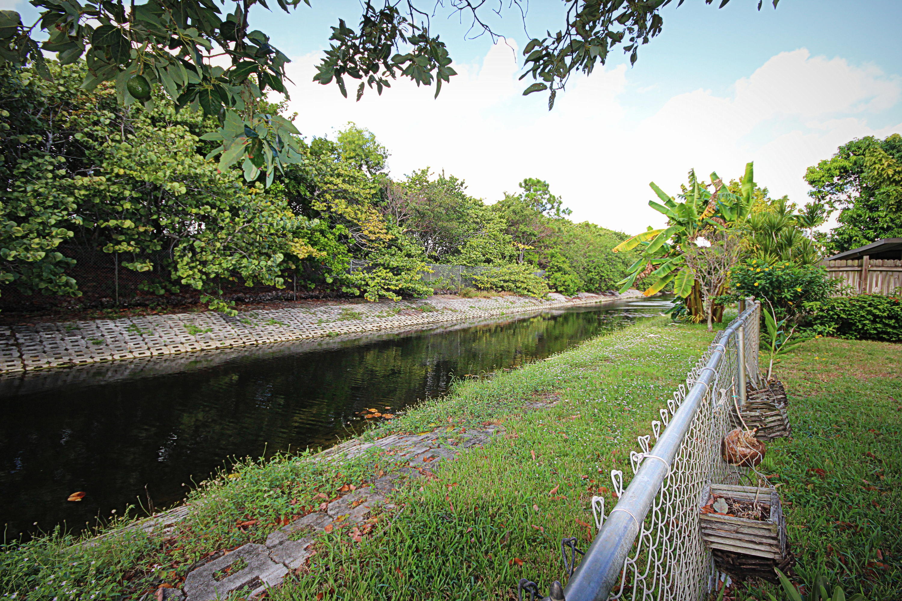 7355 Texas Trail Boca Raton, FL 33487 - Photo 28 of 30 7355 TEXAS TR 027
