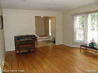1796 Nantucket Road Plymouth, MI 48170 - Photo 4 of 23 LR to Foyer