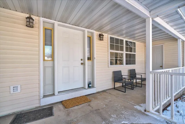 $450,000 | 5215 Manitowoc Parkway, Madison, WI 53705