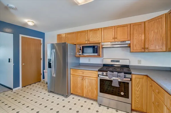 $429,900 | 5215 Manitowoc Parkway, Madison, WI 53705
