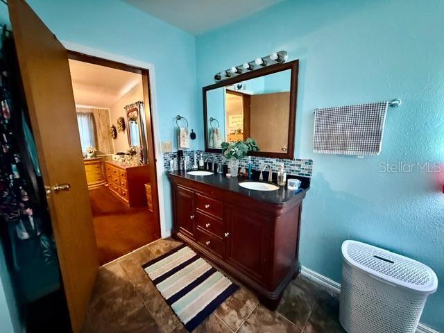 11340 Southwest 28th Way Webster, FL 33597 - Photo 13 of 34