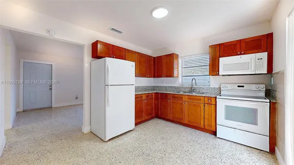 $3,100 | 2436 Northwest 11th Street, Unit 2436, Miami, FL 33125