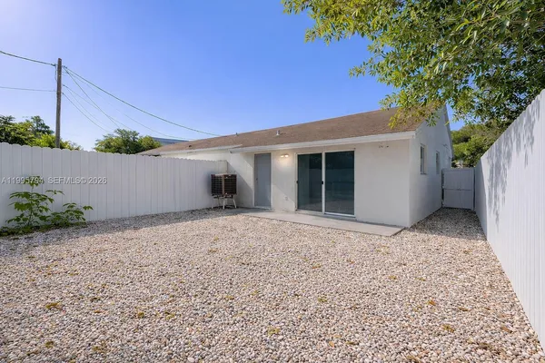 $3,100 | 2436 Northwest 11th Street, Unit 2436, Miami, FL 33125