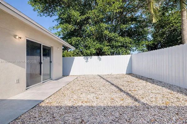 $3,100 | 2436 Northwest 11th Street, Unit 2436, Miami, FL 33125