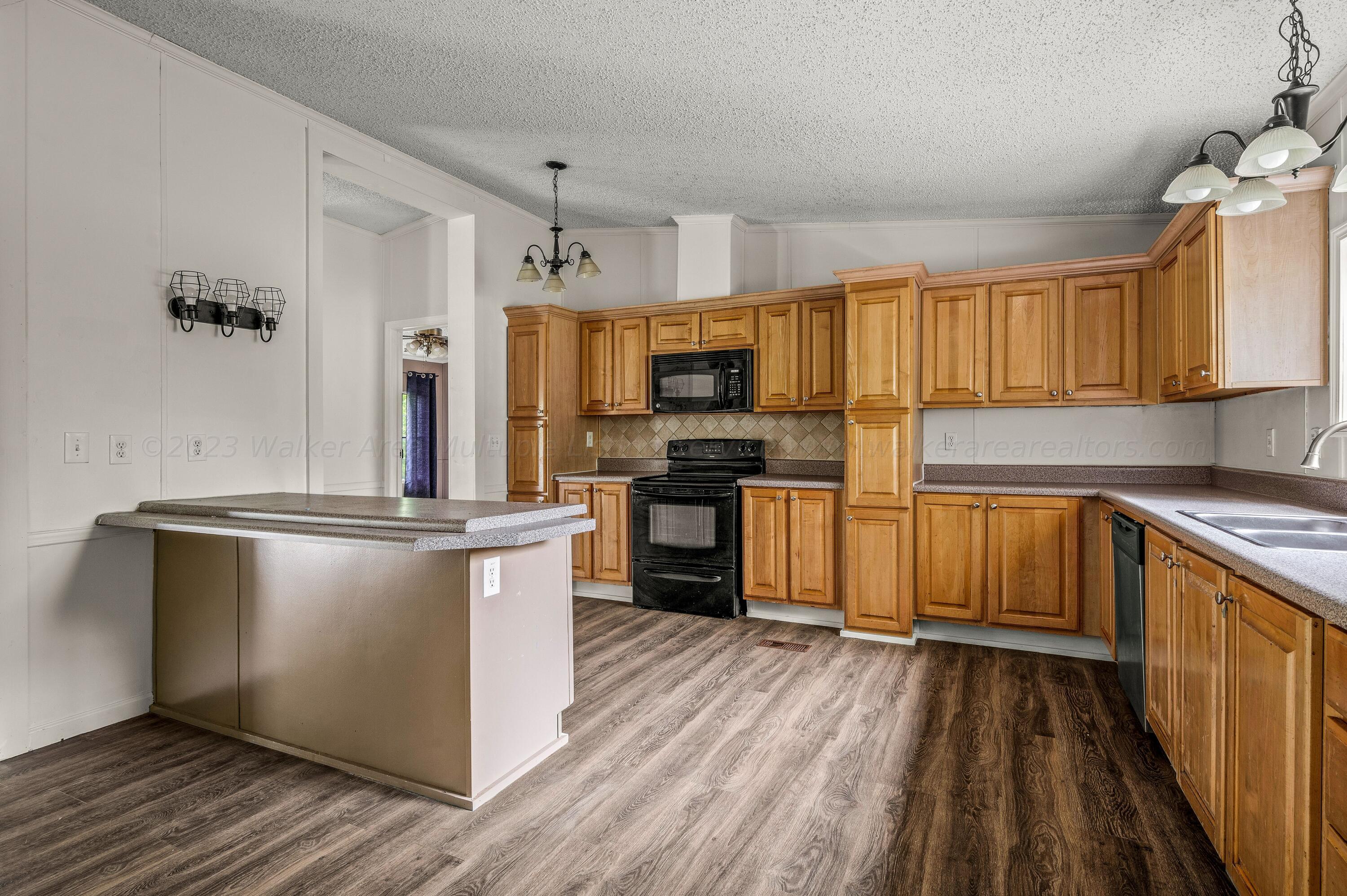 651 Arrowhead Road Jasper, AL 35503 - Photo 7 of 28 Gallery Image 7
