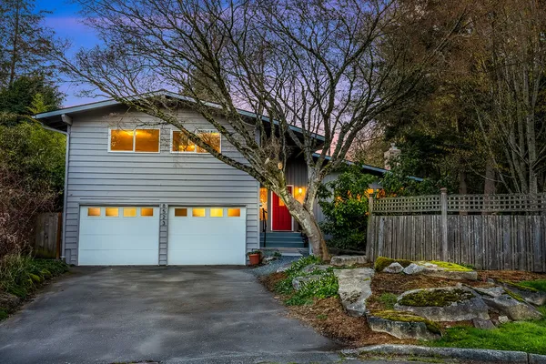 $1,095,000 | 8523 224th Street Southwest, Edmonds, WA 98026