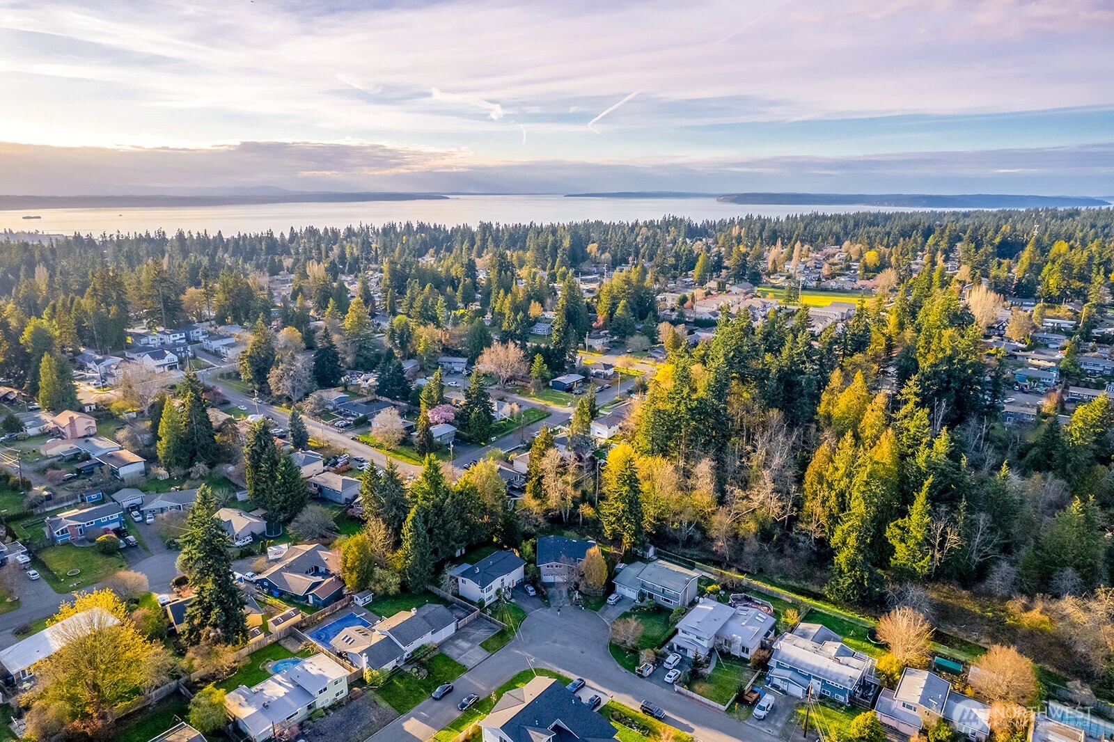 8523 224th Street Southwest Edmonds, WA 98026 - Photo 3 of 38