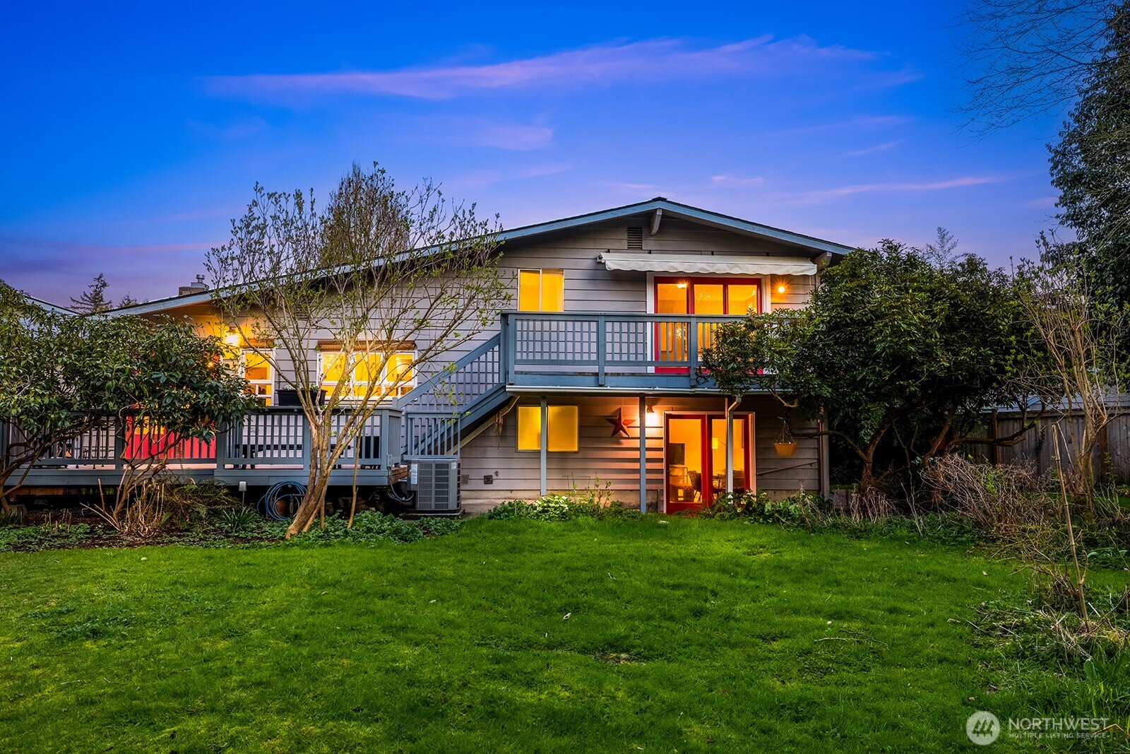 8523 224th Street Southwest Edmonds, WA 98026 - Photo 4 of 38