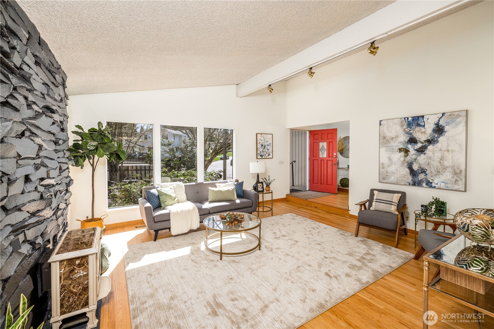 8523 224th Street Southwest Edmonds, WA 98026 - Photo 6 of 38