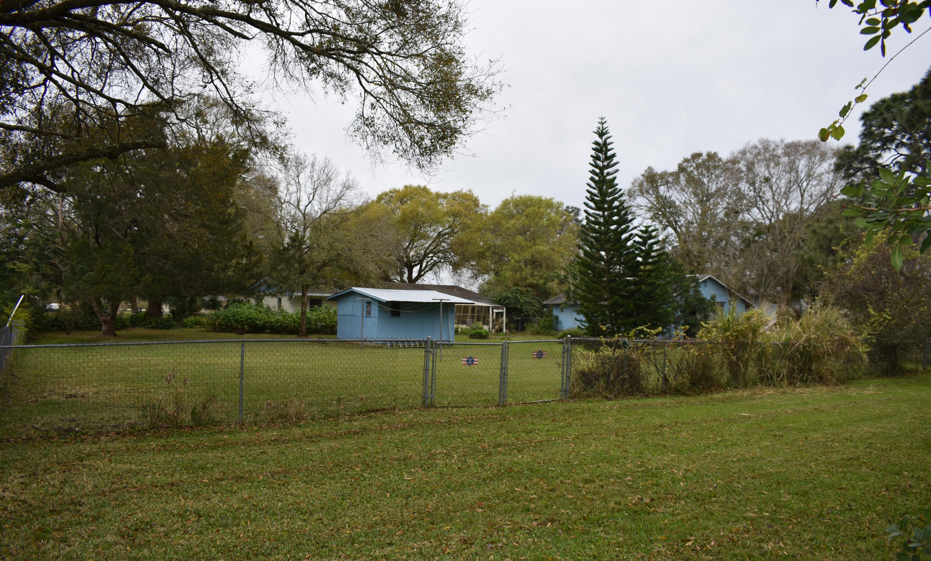 1812 Pinewood Road Melbourne, FL 32934 - Photo 24 of 31 24