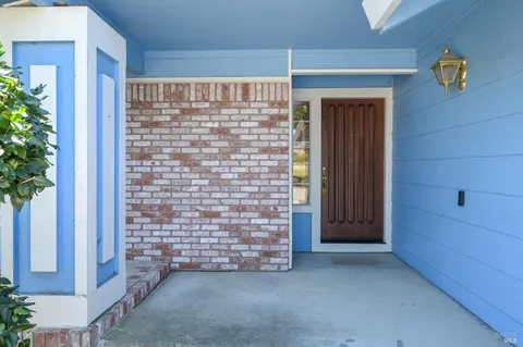 $875,000 | 2126 St Augustine Circle, Petaluma, CA 94954