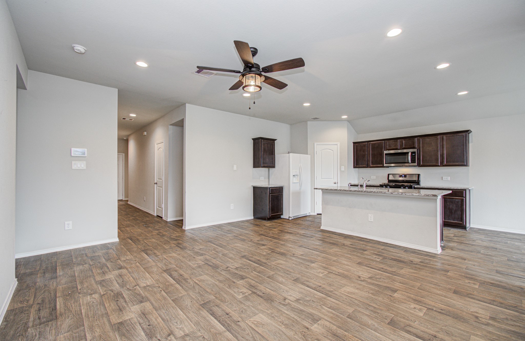 23719 Harrow Field Ln Spring Spring, TX 77373 - Photo 16 of 46 Gallery Image 16