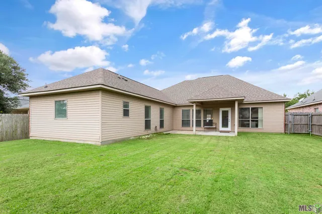 $245,000 | 26426 Avoyelles Avenue, Denham Springs, LA 70726