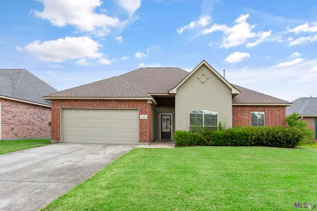 $245,000 | 26426 Avoyelles Avenue, Denham Springs, LA 70726