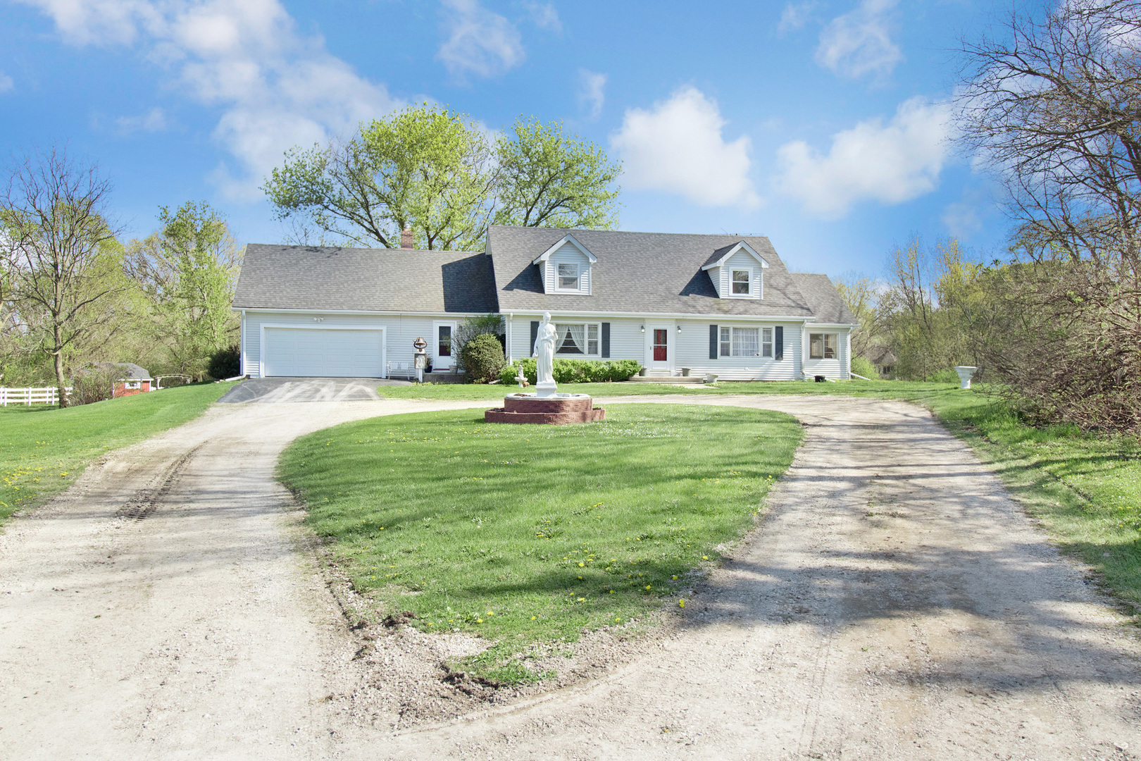 30W391 Lysle Road Wayne, IL 60184 - Photo 4 of 50