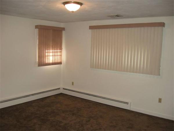 159 Flagg Street Worcester, MA 01609 - Photo 11 of 28 Gallery Image 11
