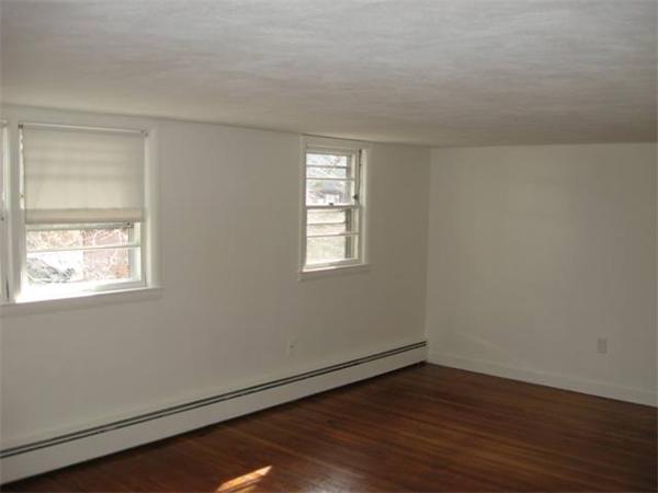 159 Flagg Street Worcester, MA 01609 - Photo 14 of 28 Gallery Image 14