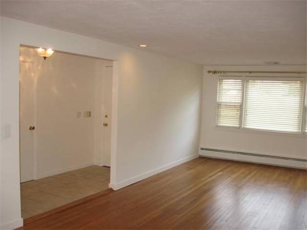 159 Flagg Street Worcester, MA 01609 - Photo 6 of 28 Gallery Image 6