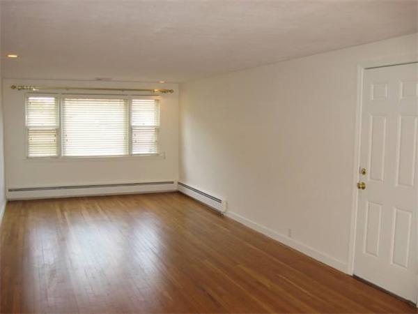 159 Flagg Street Worcester, MA 01609 - Photo 7 of 28 Gallery Image 7