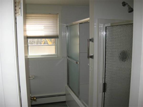 159 Flagg Street Worcester, MA 01609 - Photo 9 of 28 Gallery Image 9