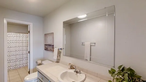 $849,999 | 21028 Bay Shore Drive, Flint, TX 75762