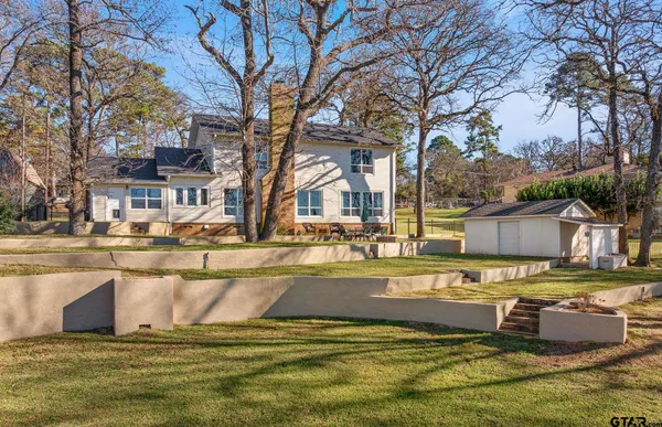 $849,999 | 21028 Bay Shore Drive, Flint, TX 75762