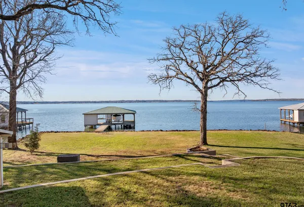 $849,999 | 21028 Bay Shore Drive, Flint, TX 75762