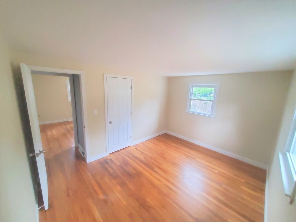 17 Oakland Road Pepperell, MA 01463 - Photo 9 of 15 Gallery Image 9