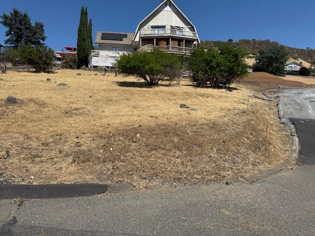 573 Dolores Way Copperopolis, CA 95228 - Photo 6 of 10 Looking from the right of the property