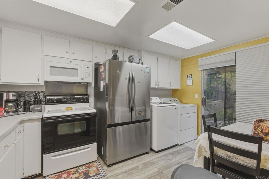 11911 Royal Road, Unit D El Cajon, CA 92021 - Photo 9 of 23