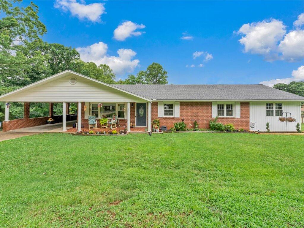 21 Thomas Road Collinsville, VA 24078 - Photo 1 of 49 01-MIB01711-R5