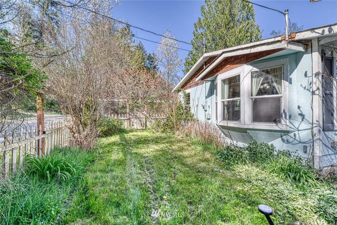 621 Cornwall Road Northwest Lakebay, WA 98349 - Photo 3 of 36