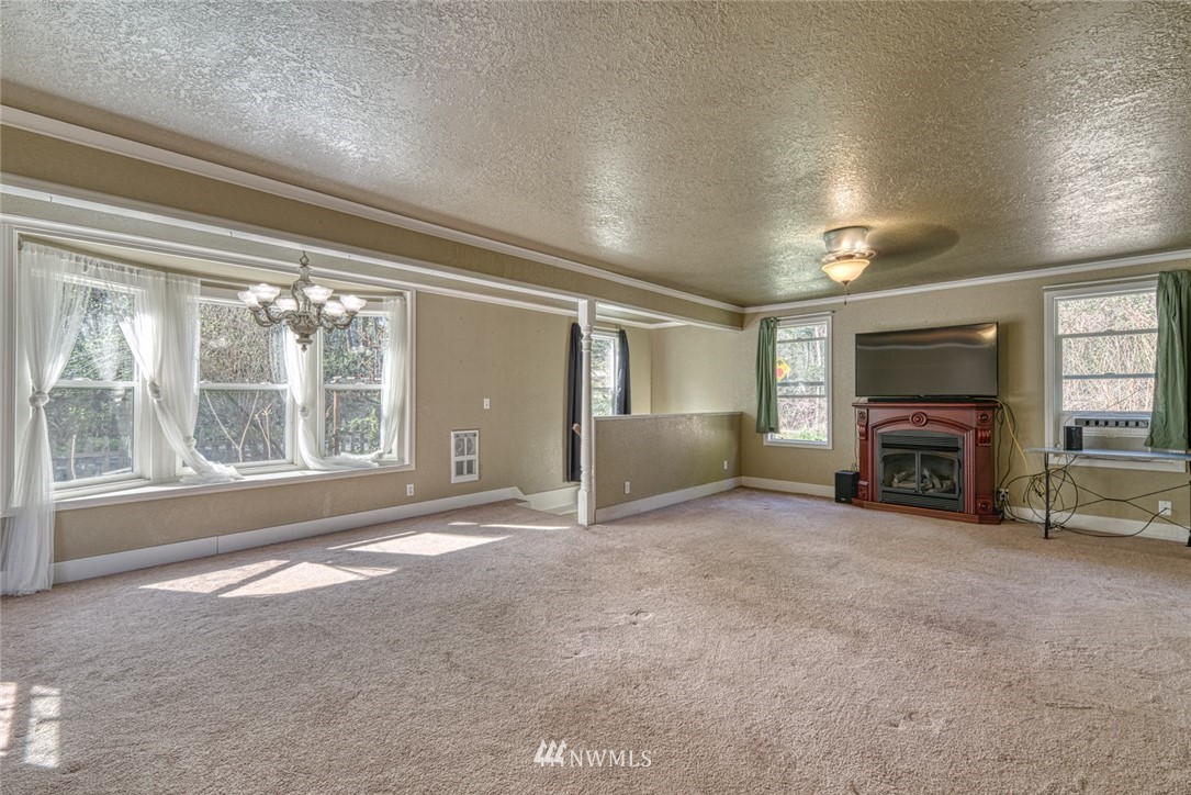 621 Cornwall Road Northwest Lakebay, WA 98349 - Photo 7 of 36