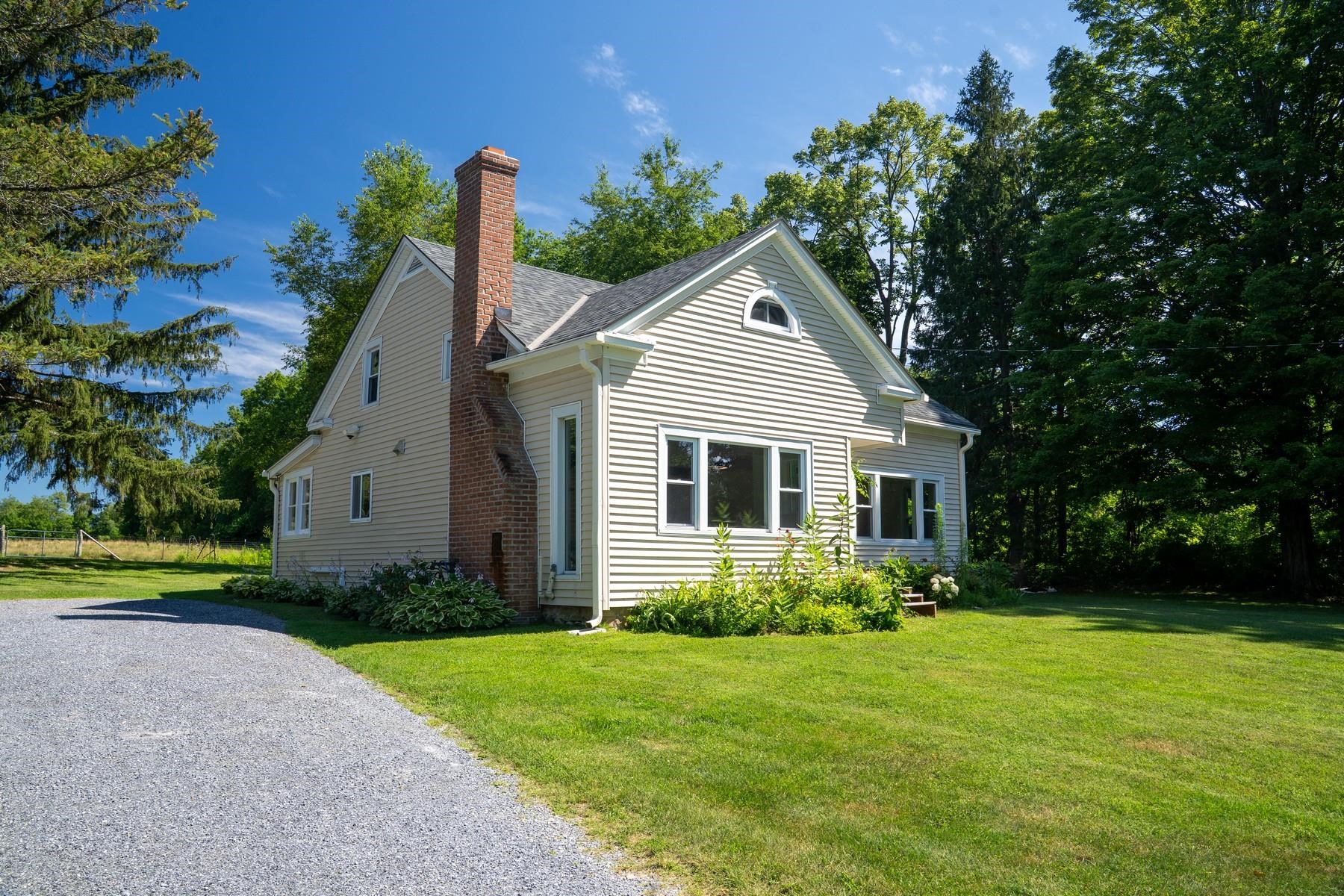 374 Overlea Road Bennington, VT 05201 - Photo 3 of 30