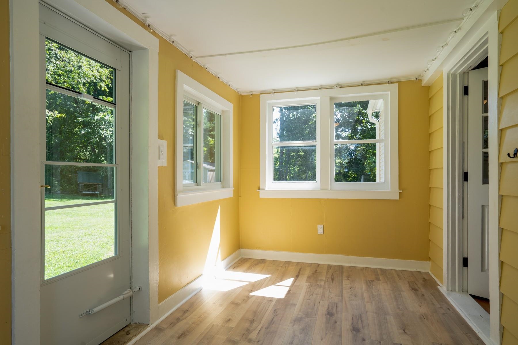 374 Overlea Road Bennington, VT 05201 - Photo 10 of 30