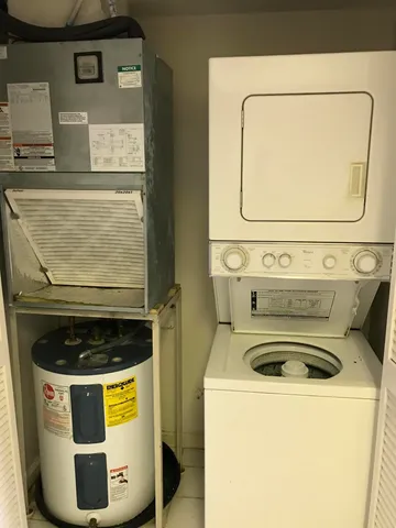 $2,200 | 1280 South Alhambra Circle, Unit 1221, Coral Gables, FL 33146