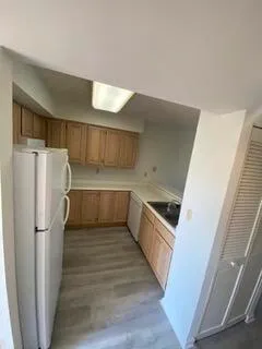 $2,200 | 1280 South Alhambra Circle, Unit 1221, Coral Gables, FL 33146