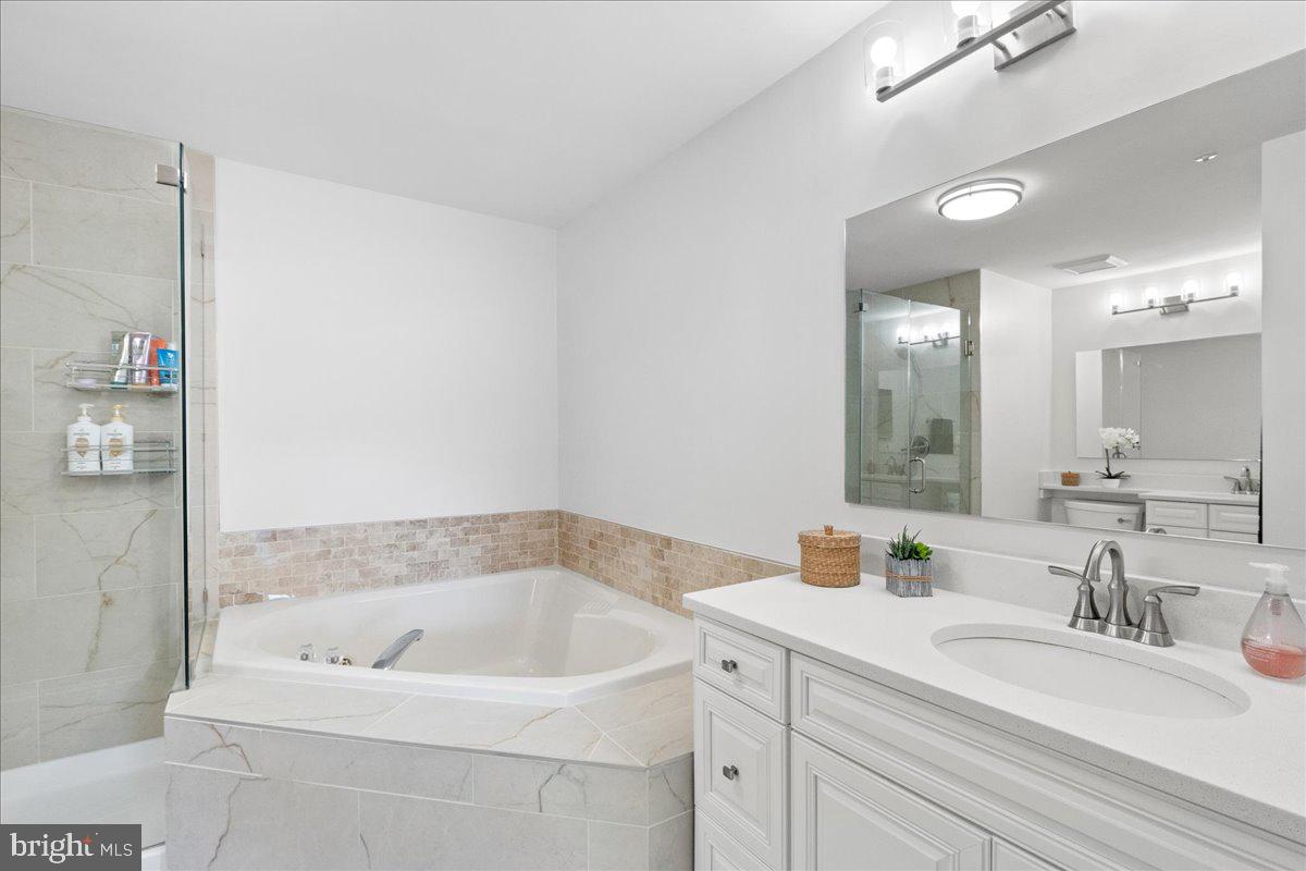 515 Brickhouse Road Princeton, NJ 08540 - Photo 15 of 24 Ensuite for Primary Bedroom