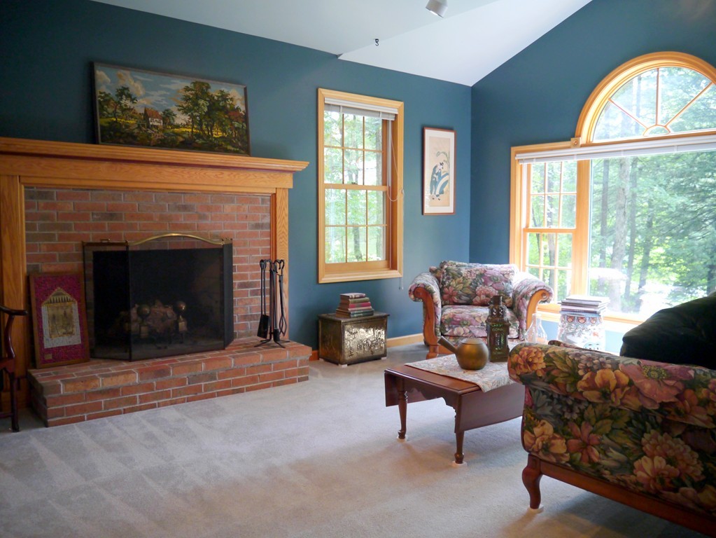40 Woodlot Road Amherst, MA 01002 - Photo 4 of 26 Gallery Image 4