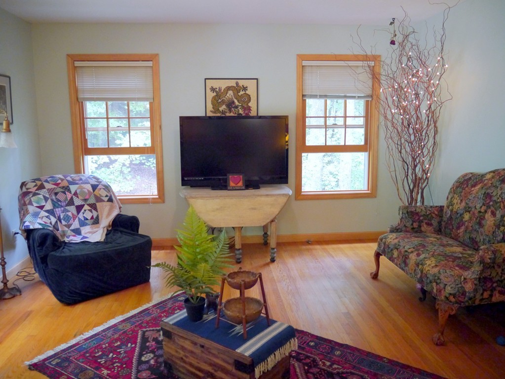 40 Woodlot Road Amherst, MA 01002 - Photo 5 of 26 Gallery Image 5