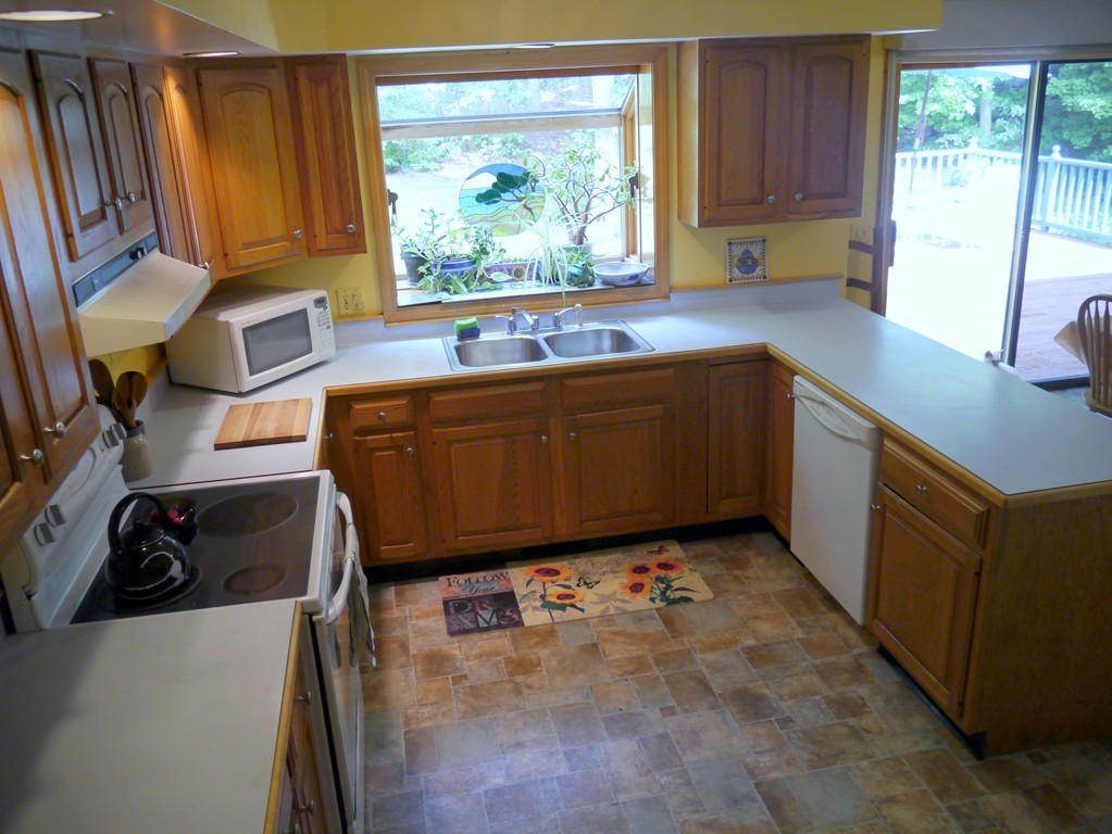 40 Woodlot Road Amherst, MA 01002 - Photo 9 of 26 Gallery Image 9