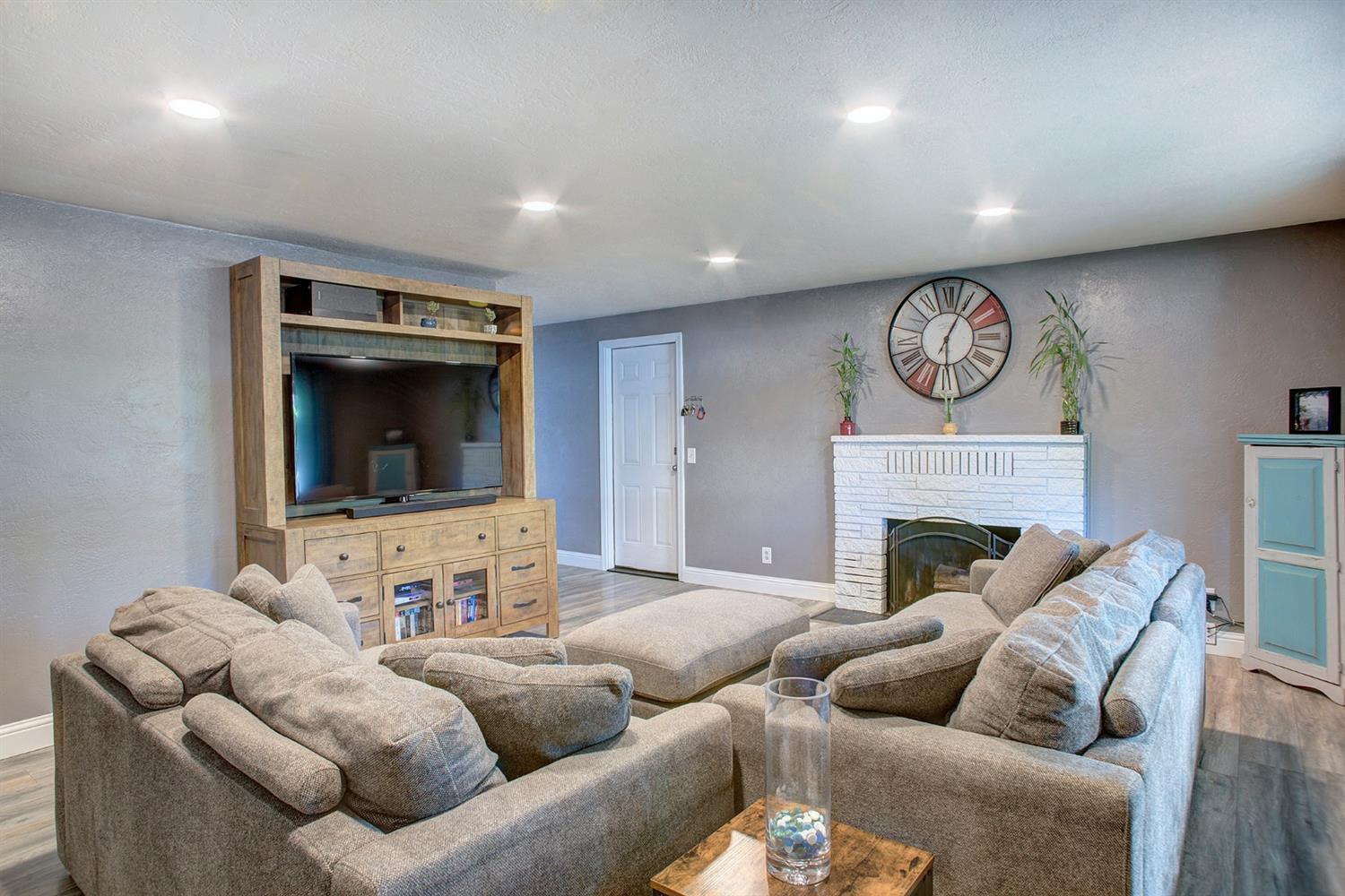 2000 Crestbrook Road Medford, OR 97504 - Photo 5 of 25 Additional Photo