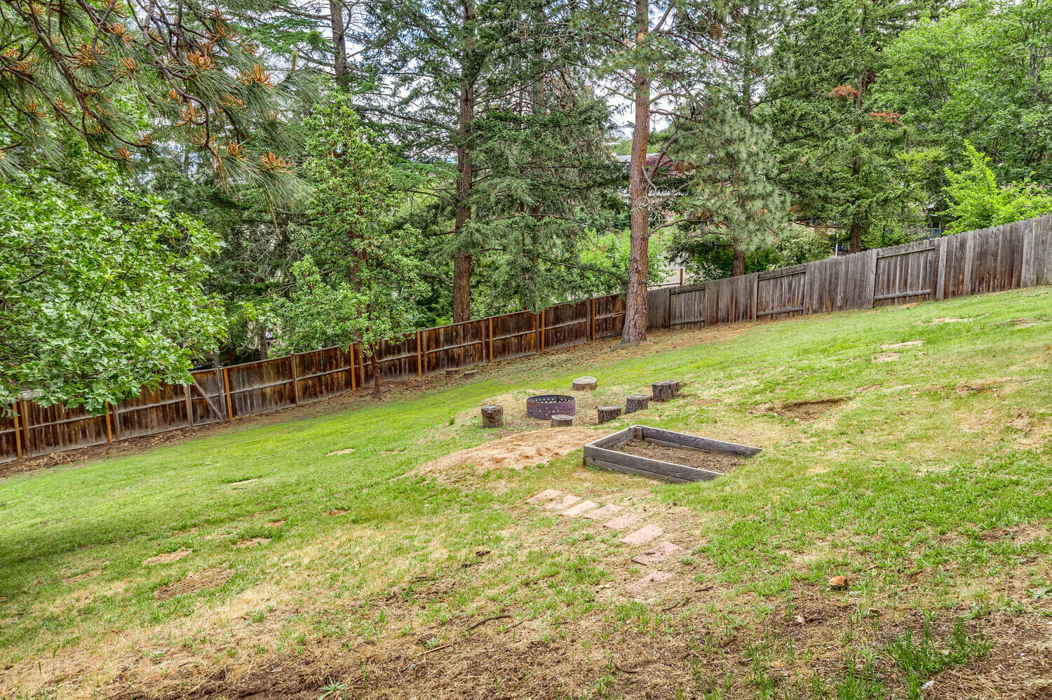 808 Palmer Road Ashland, OR 97520 - Photo 40 of 44 11_PR_11_mls