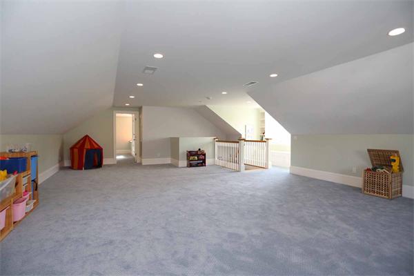 354 Brookline Street Needham, MA 02492 - Photo 16 of 17 Gallery Image 16