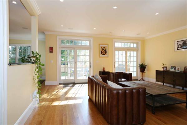 354 Brookline Street Needham, MA 02492 - Photo 5 of 17 Gallery Image 5
