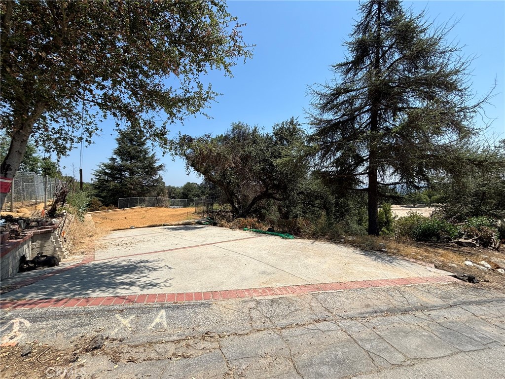 3696 Chaney Trail Altadena, CA 91001 - Photo 12 of 19