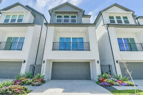 $2,600 | 5703 Balbo Street, Unit F, Houston, TX 77091